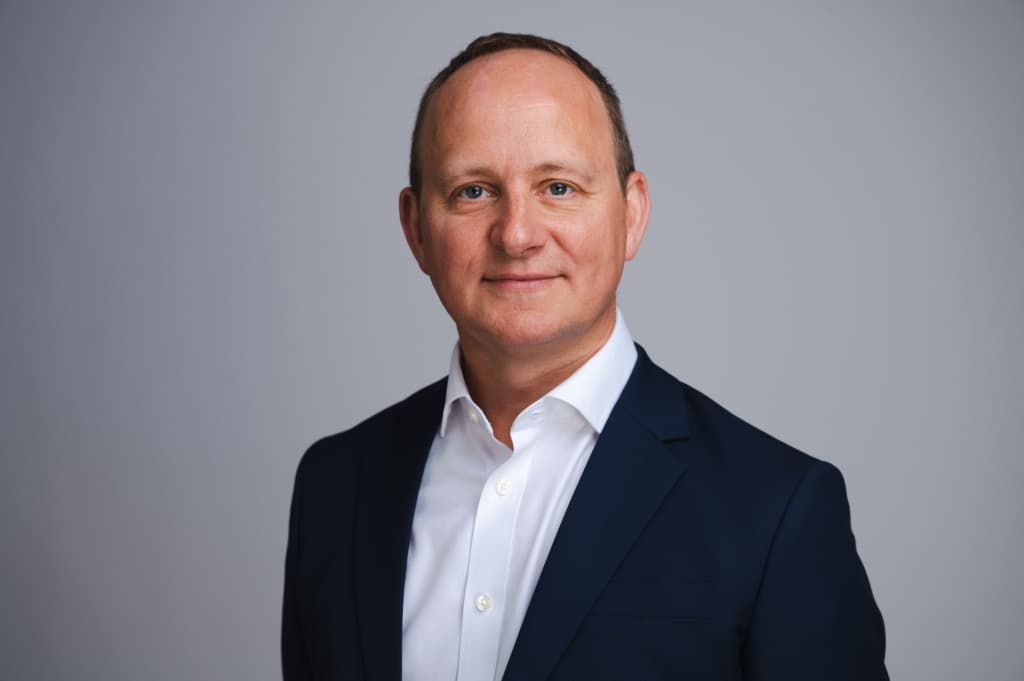 Giles Davies